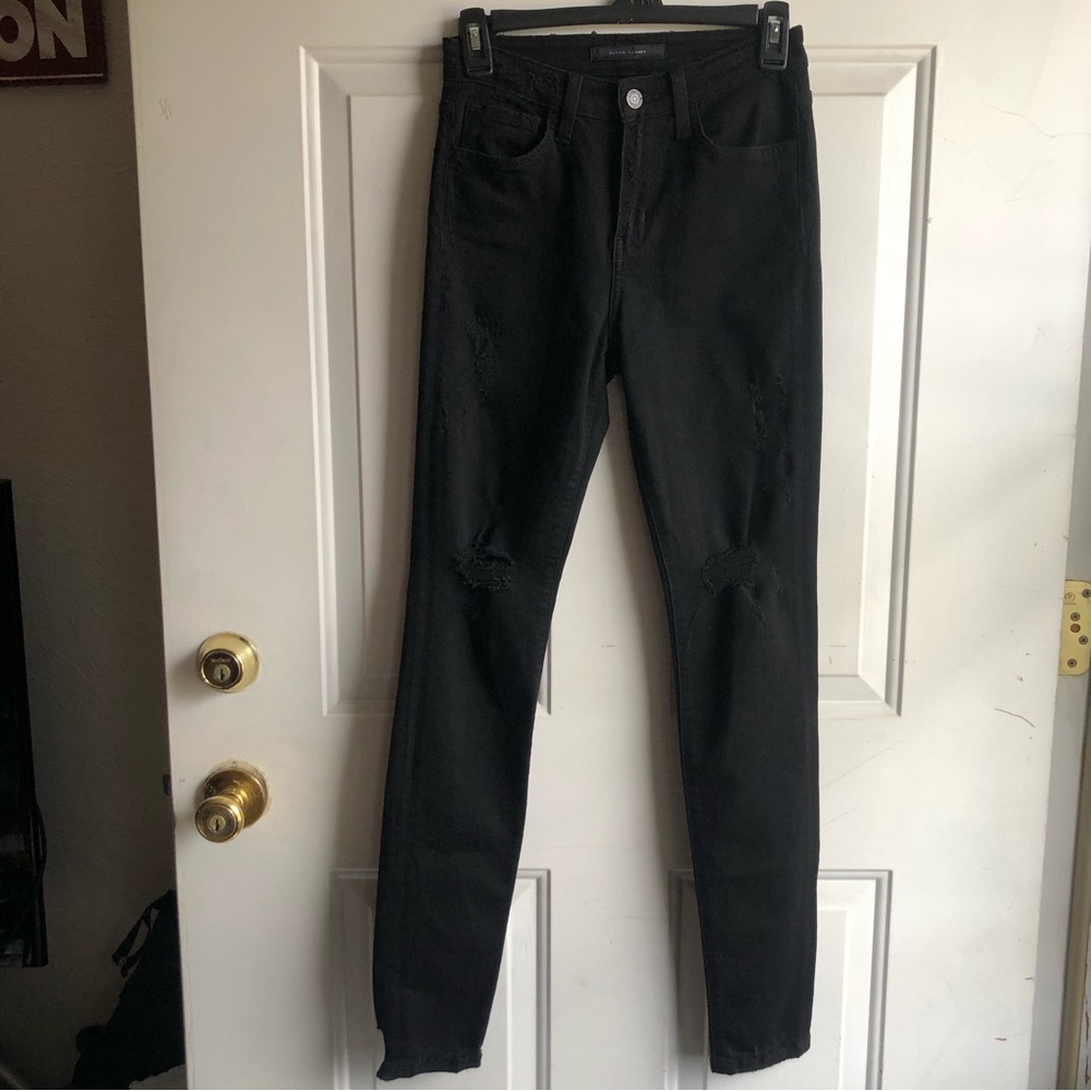 🌟 3/$15 Flying Monkey distressed black skinny jeans size 25
